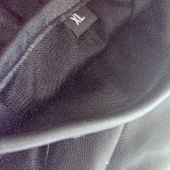 Elegant Black Lined Winter Gloves Size XL NWOT - Picture 7 of 7